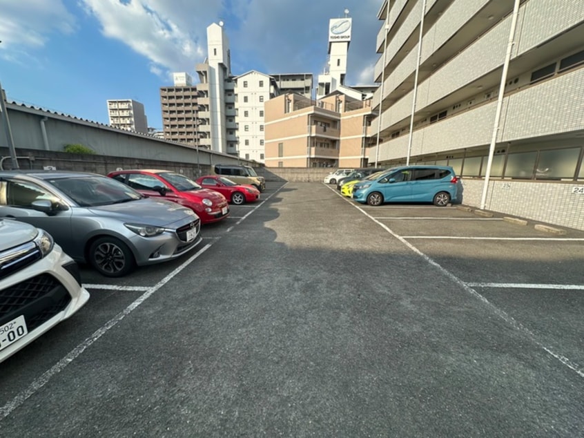駐車場 アンドライフ２３