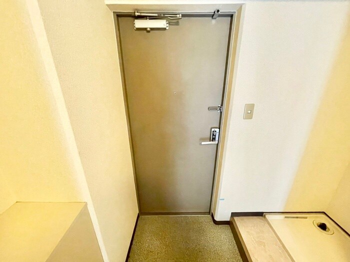 玄関 ＡＰＥＸ　ＦＬＡＴ