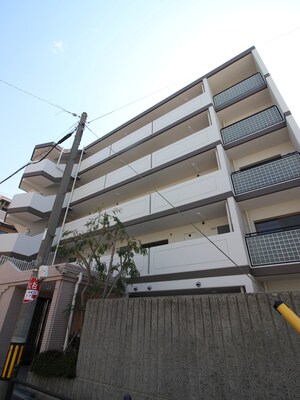 メゾン井上