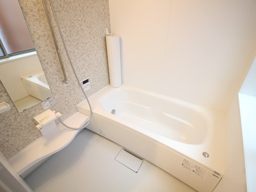 バス／シャワールーム等 エクリュ池田　B棟