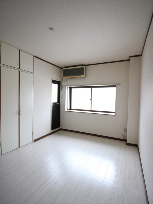 居室 富吉マンション