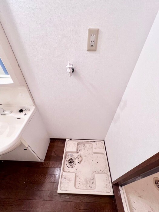 洗濯機置場 フェアリ－テ－ル出屋敷