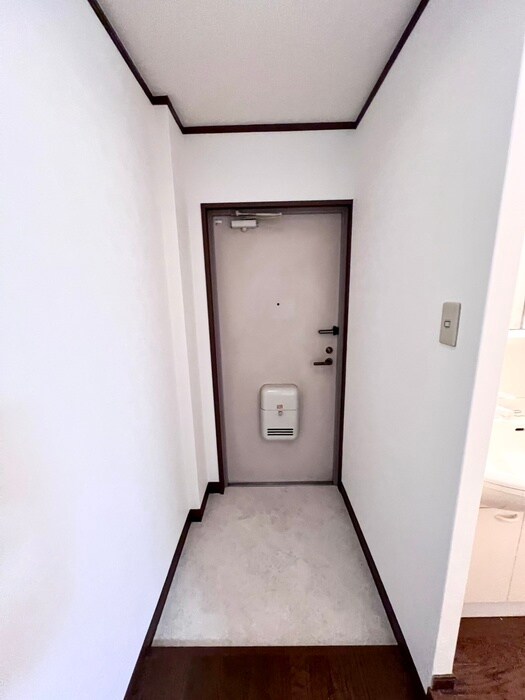 玄関 フェアリ－テ－ル出屋敷