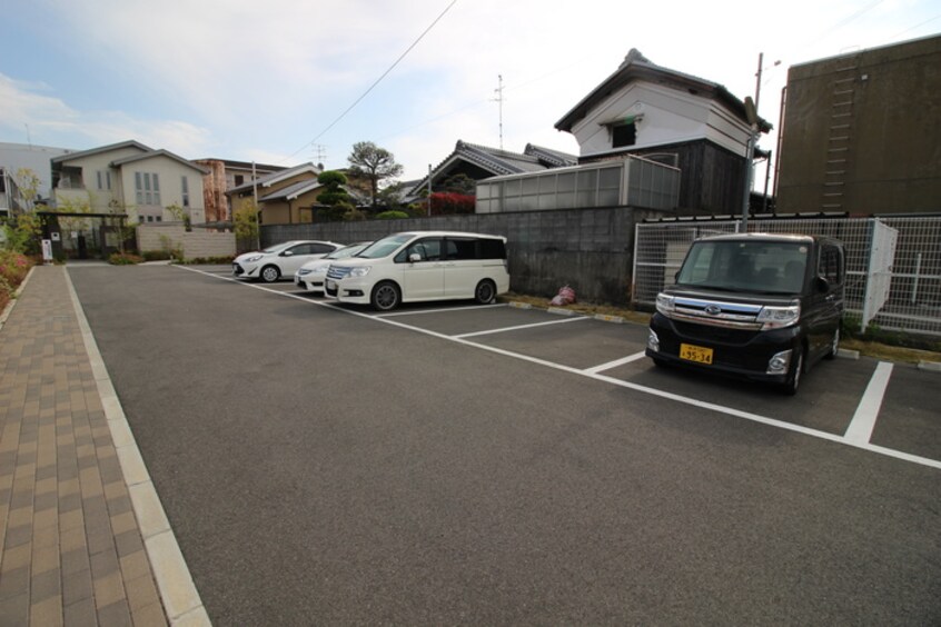 駐車場 シャーメゾン鮎川