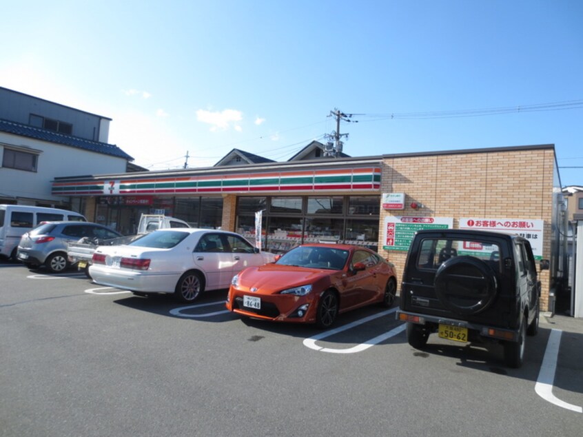 セブンイレブン(コンビニ)まで349m エクセル万代