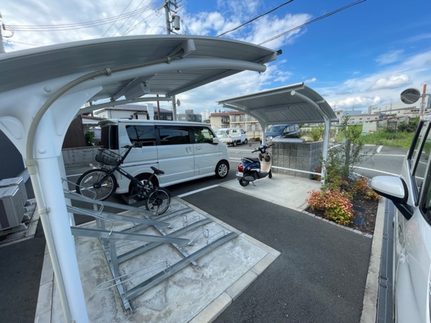 駐輪場 ル・プランタン