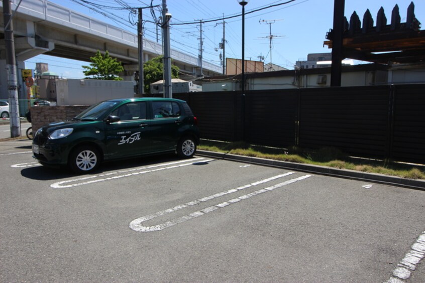 駐車場 ル－ブル・ベル