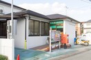 明石清水郵便局(郵便局)まで400m ソファレ美苑