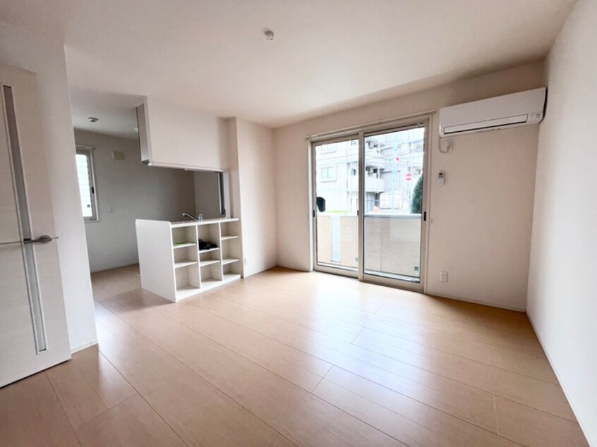 居室 フォルトゥ－ナ