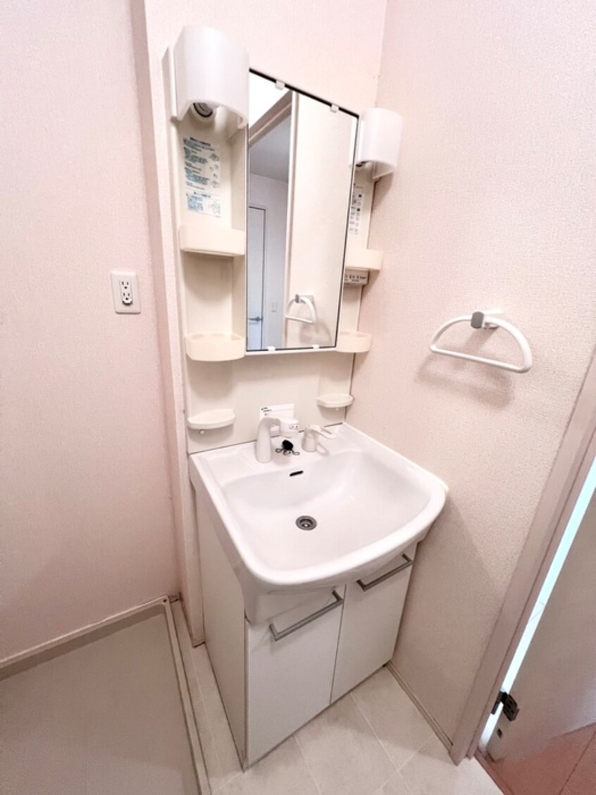 洗濯機置場 フォルトゥ－ナ