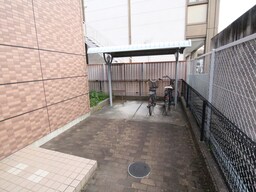 バイク置き場