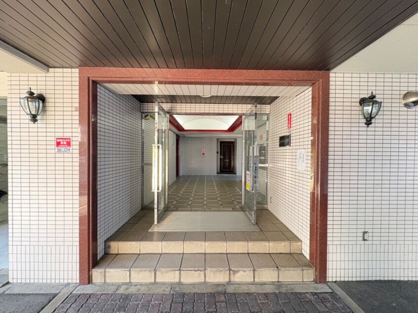 エントランス部分 ハイグレード堅下