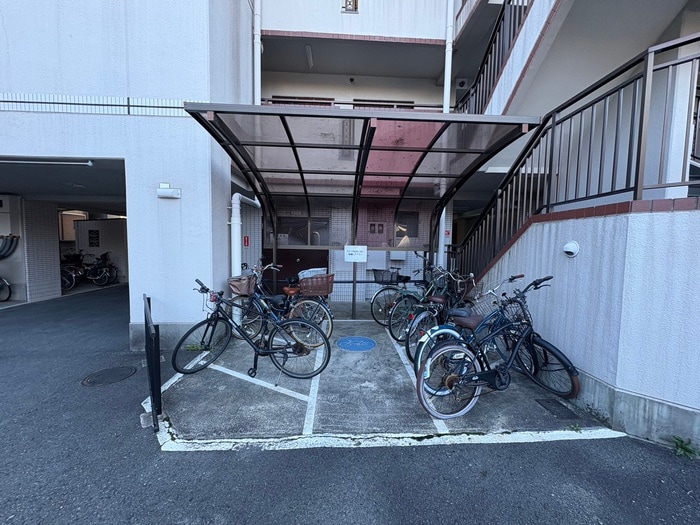 駐輪場 ハイグレード堅下
