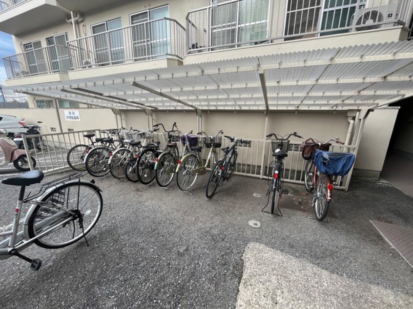駐輪場 市隆ハイツ塚口