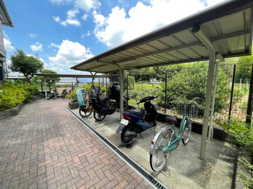 駐輪場 国見坂ハイツ