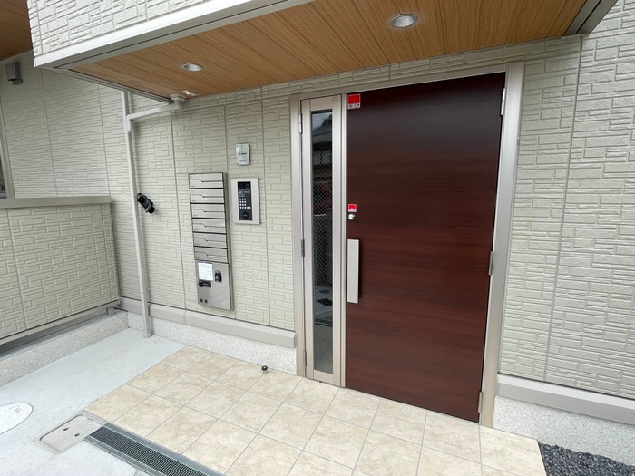 エントランス部分 メゾン・ド・ボヌール上賀茂　