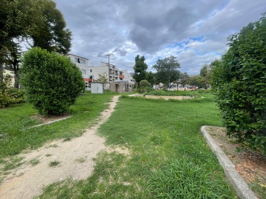 ﾂｶﾓﾄ公園(公園)まで550m Ａｃｔ塚本５丁目