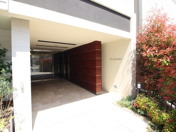 エントランス部分 ティーズガーデン