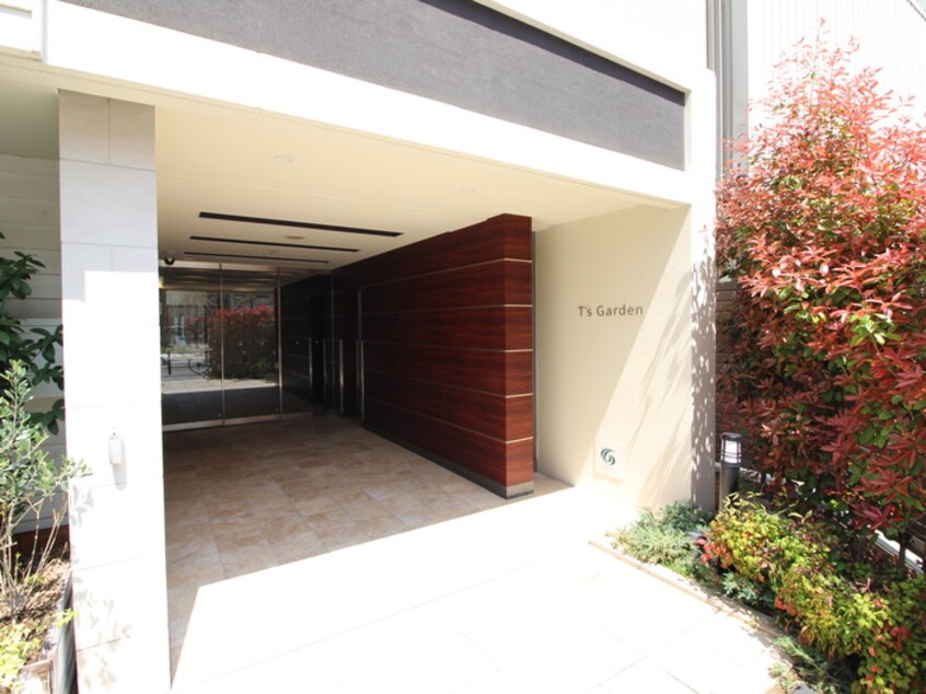 エントランス部分 ティーズガーデン