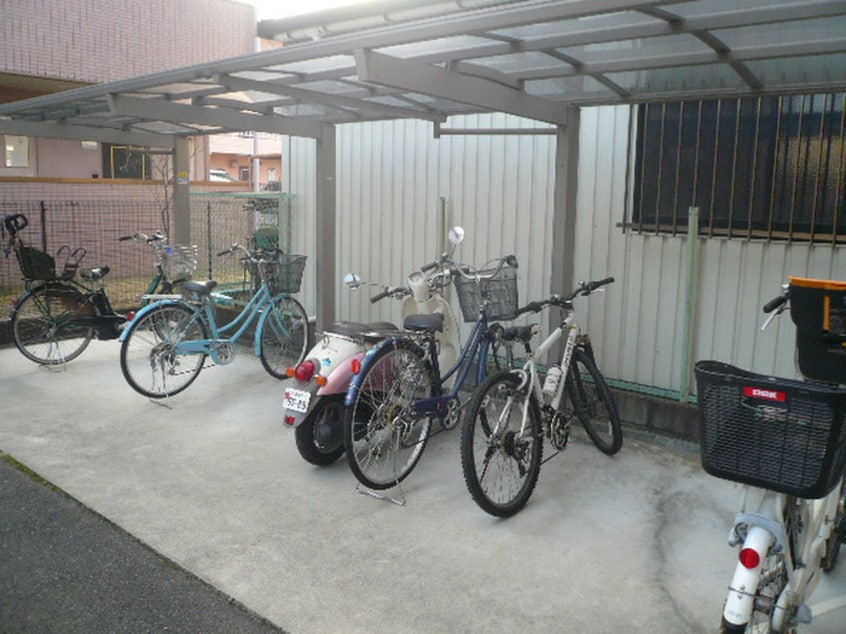 駐輪場 ハイツ氷室２号館