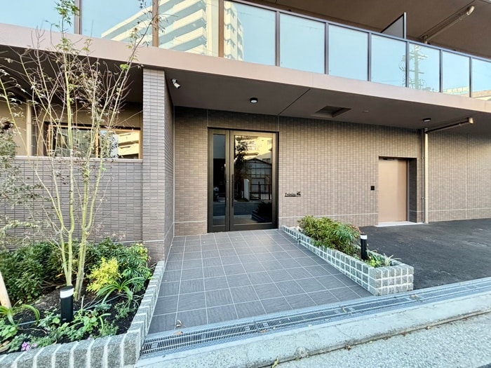 エントランス部分 トリニティ三国ヶ丘