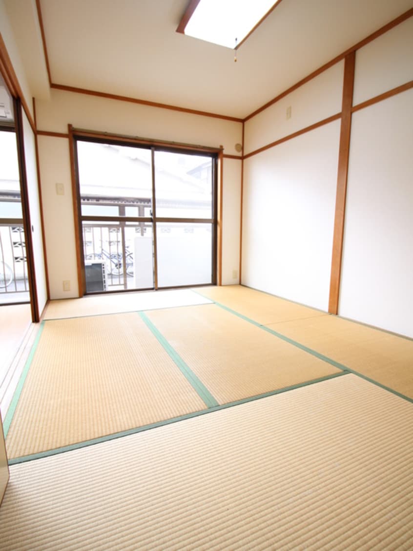 居室 エミール