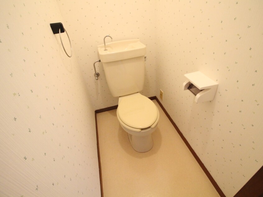 トイレ エミール