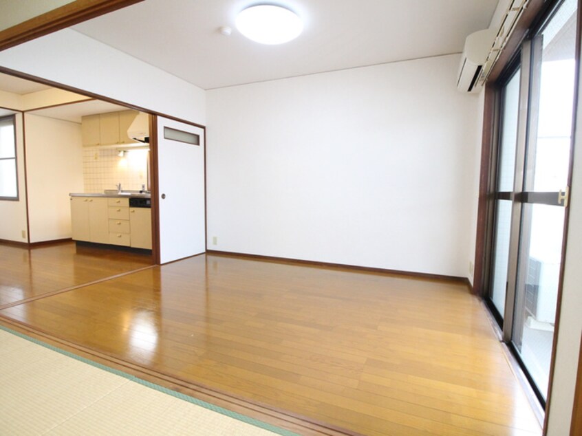 居室 エミール