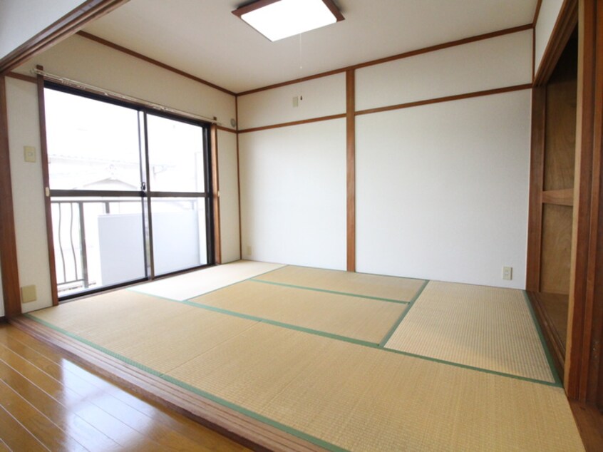 居室 エミール