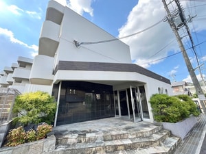 雅ハイツ