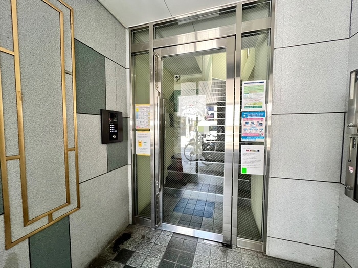 エントランス部分 ノアシス東山