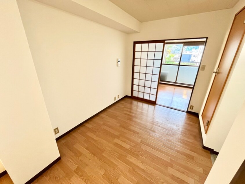 居室 箕面コスモビル