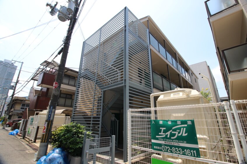 外観写真 メゾンルシ－ヌ１番館