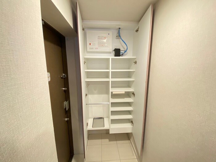 靴箱 ソルレヴェンテ堀川高辻