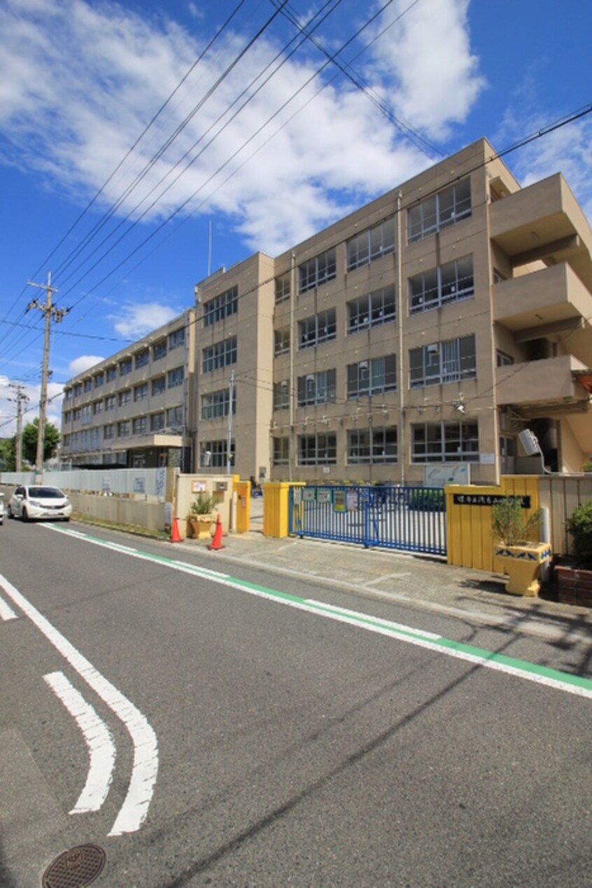 堺市立浅香山小学校(小学校)まで470m ロイヤル香ヶ丘