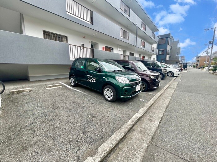 駐車場 レジ－ナＩ弐番館