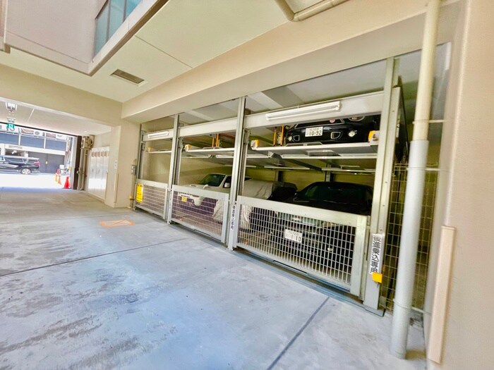 駐車場 ｱｰﾃﾞﾝﾀﾜｰ本町ｲｰｽﾄ