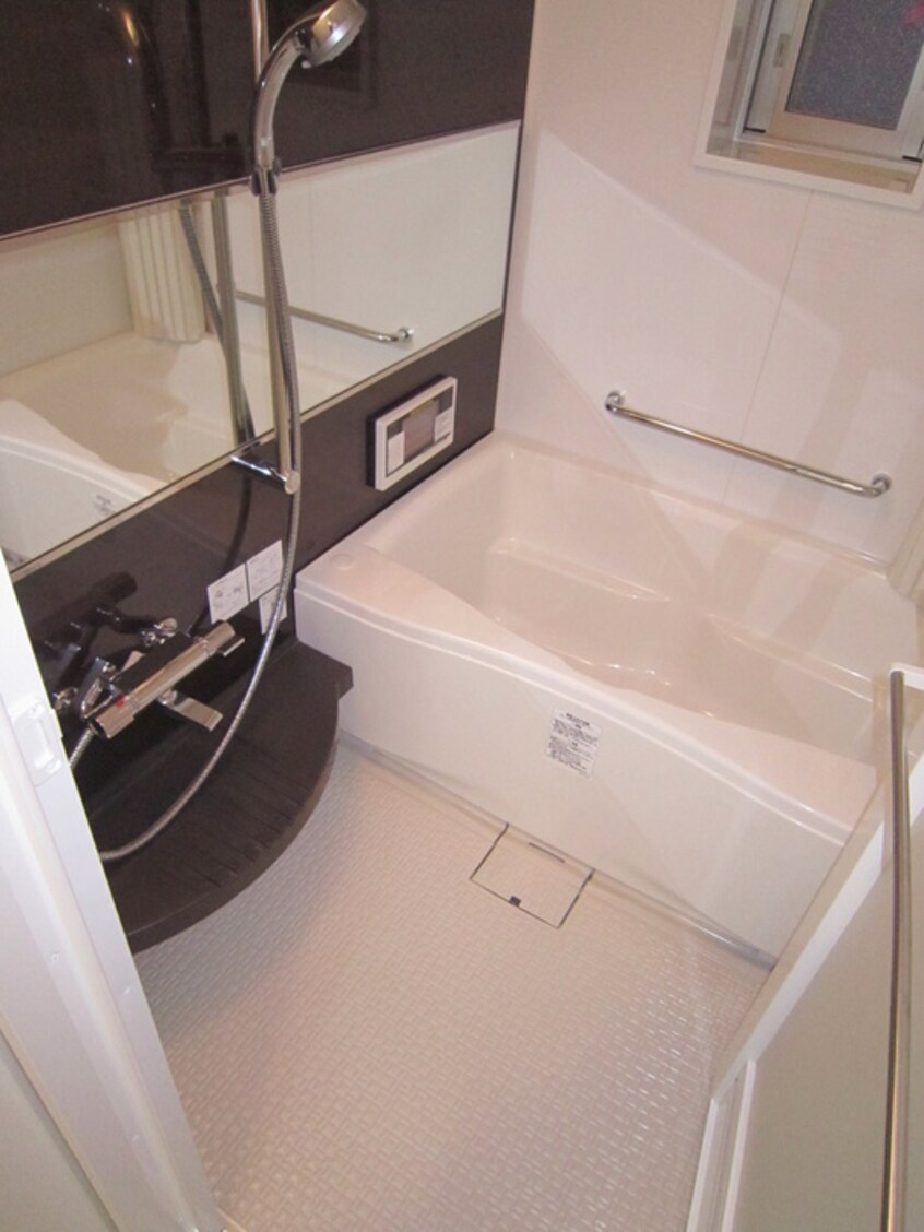 内観写真 ｱｰﾃﾞﾝﾀﾜｰ本町ｲｰｽﾄ