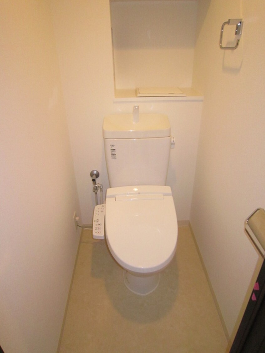 内観写真 ｱｰﾃﾞﾝﾀﾜｰ本町ｲｰｽﾄ