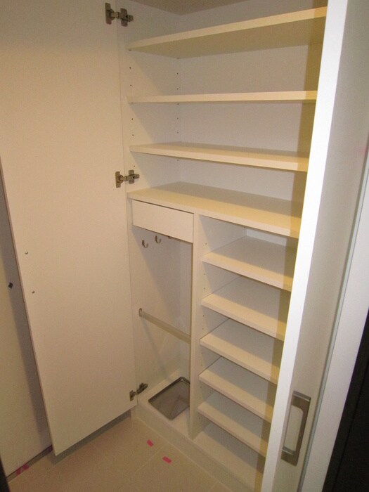 内観写真 ｱｰﾃﾞﾝﾀﾜｰ本町ｲｰｽﾄ