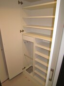 内観写真 ｱｰﾃﾞﾝﾀﾜｰ本町ｲｰｽﾄ