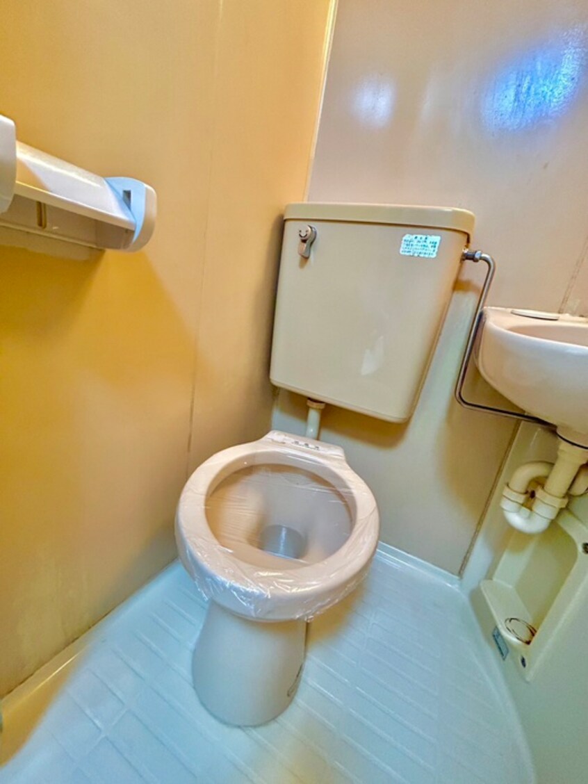 トイレ メゾン神江