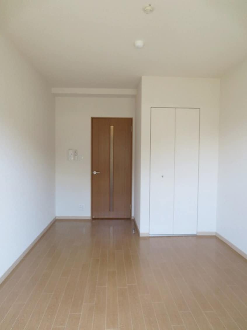 居室 ヴェルキュ－ブ石雲