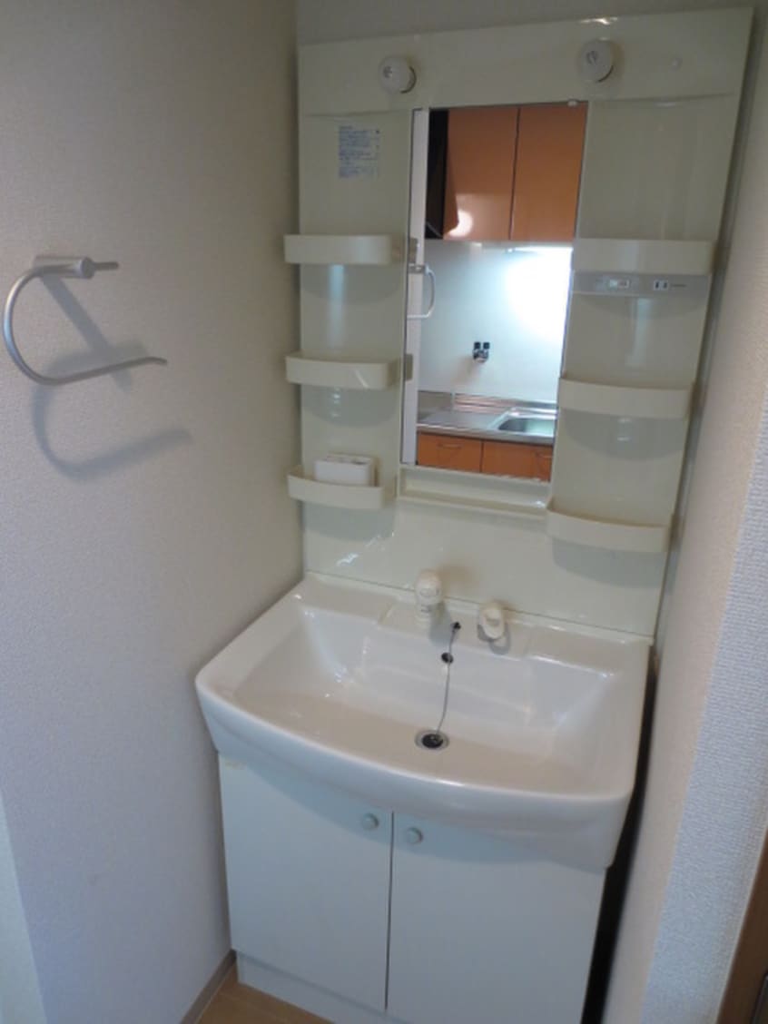 洗面 ヴェルキュ－ブ石雲