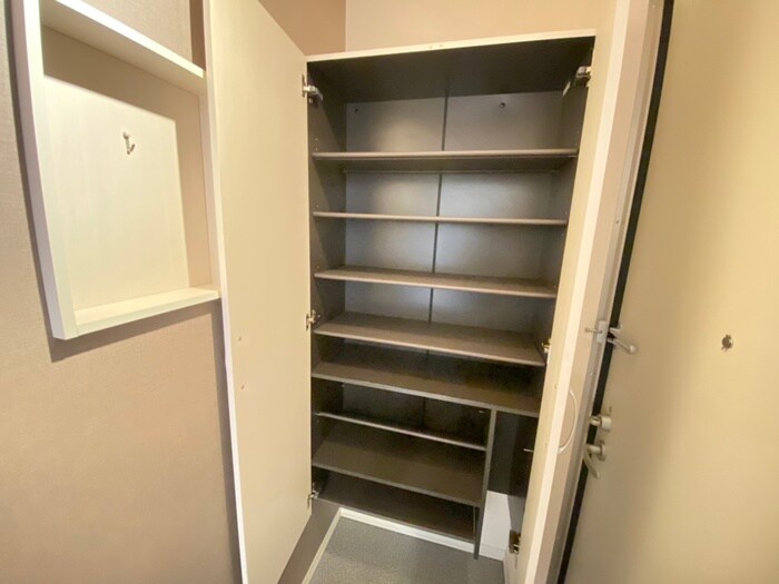 靴箱 アルヴィータ