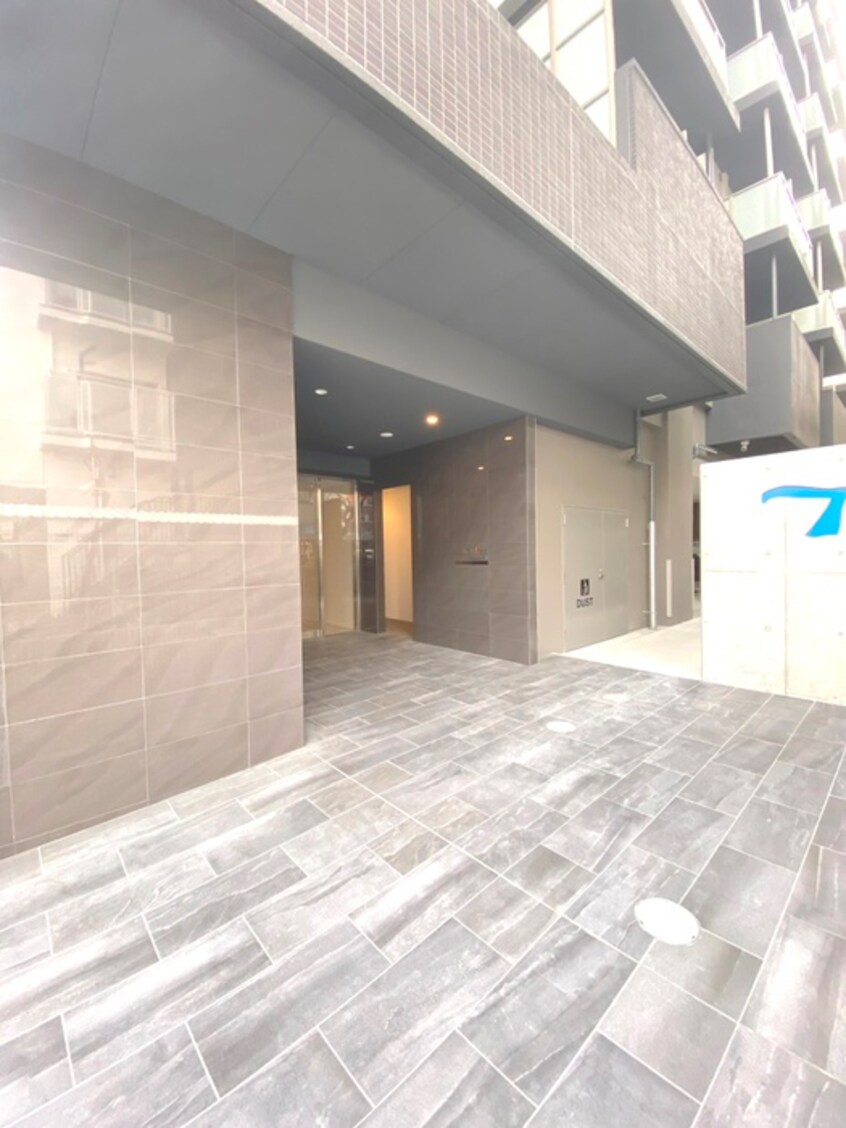 エントランス部分 セレニテフラン新大阪