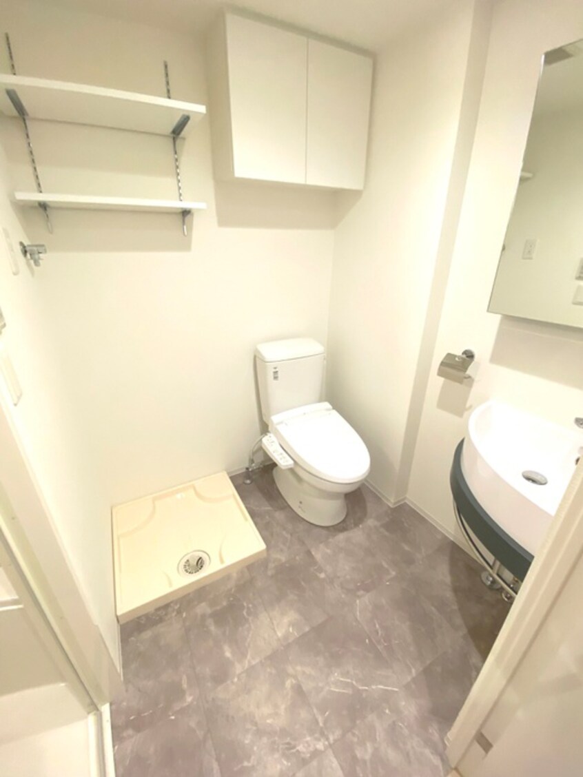 トイレ セレニテフラン新大阪