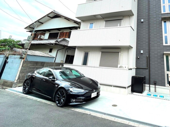 駐車場 LANA HALE