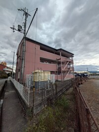 平和マンション