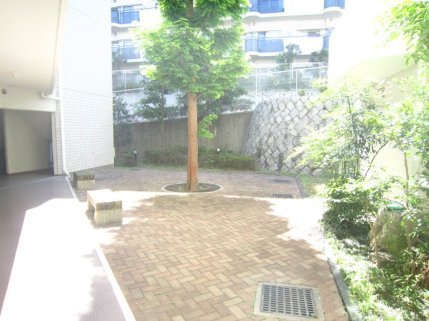 駐車場 五色山ア－バンリズ